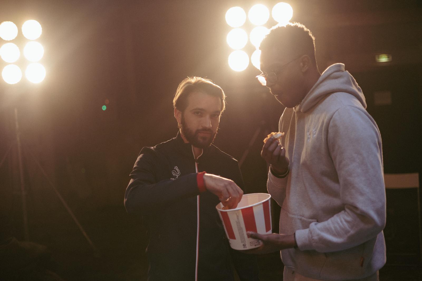Tournage de contenu avec un créateur